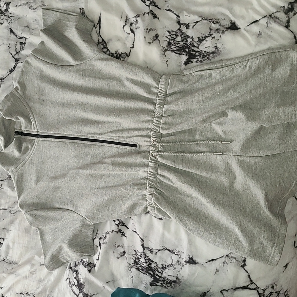 Athletic jumper - 💌5 for 25$ - Picture 1 of 5